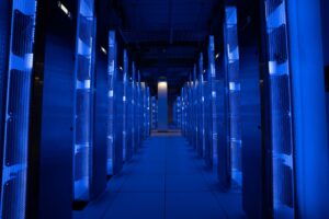 Schneider Electric реализира поетапно ИИ инфраструктурни решения на стойност над 290 млн. долара за кампуса Lake Mariner на TeraWulf, подкрепен от Google